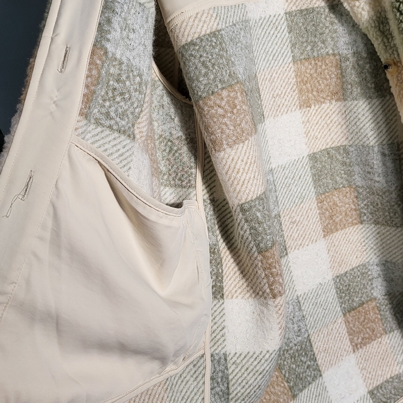 By Together Womens L Plaid Sherpa Jacket Shirt Jacket Green Brown Cream Large - Picture 7 of 12